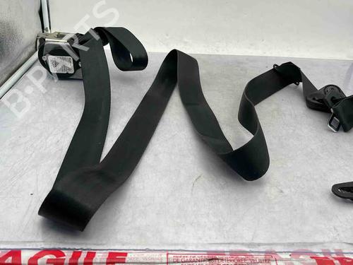 Sikkerhedssele foran venstre Sikkerhedssele foran venstre RENAULT CAPTUR I (J5_, H5_) 1.5 dCi 90 (J5N4, J5M5, J5MW, J5M6, J5AL, J5AJ) (90 hp) 36427951 36427951