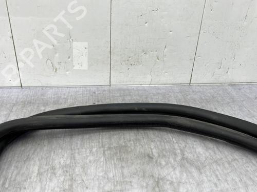 Rubber door seal PEUGEOT 308 SW II (LC_, LJ_, LR_, LX_, L4_) 1.5 BlueHDi 130 | BP23754713C142