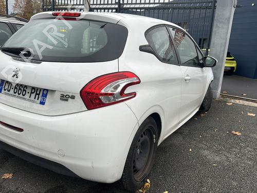 Pièces Détachées Usagées PEUGEOT 208 I (CA_, CC_) 1.6 HDi 4738438