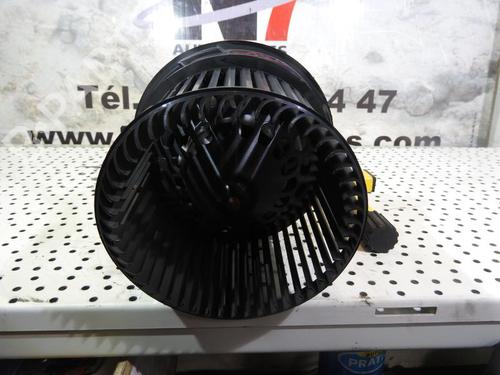 Used Heater blower motor PEUGEOT 207 (WA_, WC_) 1.4 HDi (68 hp) 23684788