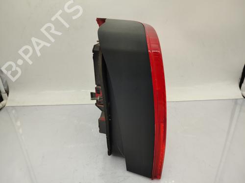 right-taillight-vw-passat-b5-variant-3b5-1997-1998-1999-2000-2001-23739126 main image