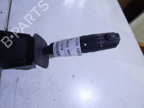 Used Steering column stalk CITROËN XANTIA (X1_, X2_) 1.8 i 16V (110 hp) 23697111
