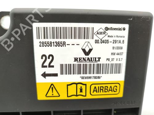 Airbag module RENAULT MEGANE III Hatchback (BZ0/1_, B3_) 1.9 dCi (BZ0N, BZ0J) (131 hp) 23730688