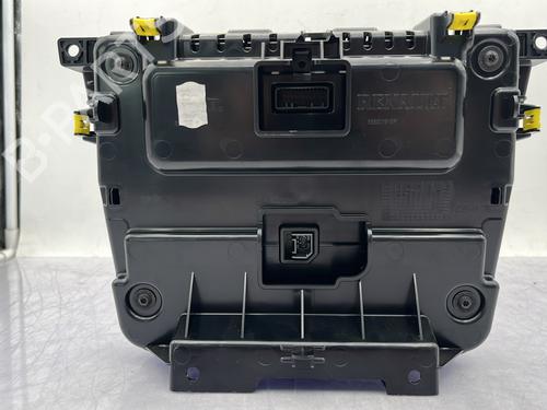 Used Display monitor Display monitor RENAULT KADJAR (HA_, HL_) 1.3 TCe 160 (HLNC) (160 hp) 33113805 33113805