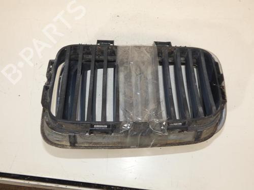 Used Grille BMW 3 Compact (E36) 318 tds (90 hp) 23695113