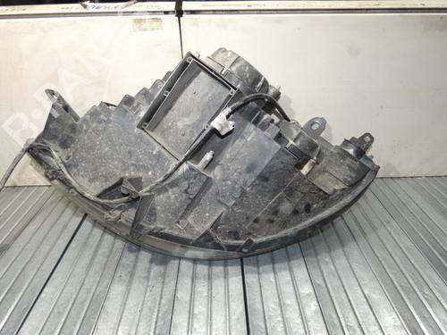 Right headlight PEUGEOT 807 (EB_) 2.2 HDi | BP23695733C29 