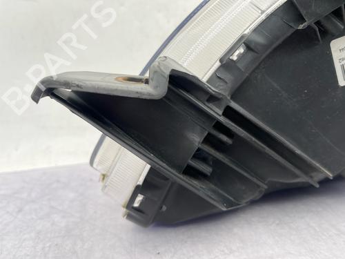 Lyskaster høyre Lyskaster høyre TOYOTA YARIS (_P9_) 1.4 D-4D (NLP90_, NLP90R) (90 hp) 35890445 35890445