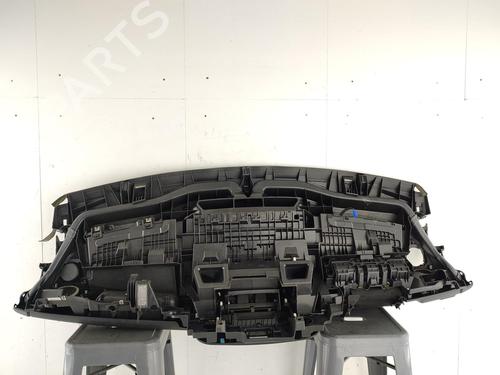 Used Dashboard Dashboard RENAULT TRAFIC III Van (FG_) 2.0 dCi 145 (FGML) (145 hp) 23730997 23730997