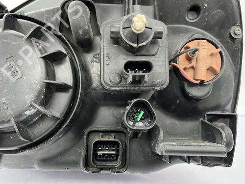 Right headlight HYUNDAI SANTA FÉ I (SM) 2.0 CRDi | BP26645137C29 