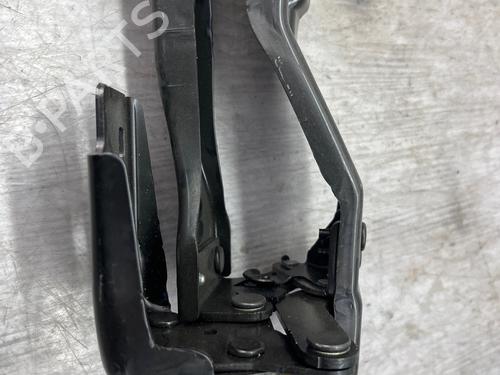 Used Hinge/Door check strap Hinge/Door check strap 37636597 37636597
