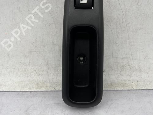 Used Left rear window switch Left rear window switch CITROËN C3 III (SX) 1.2 THP 110 (SXHNPS, SXHNZT, SXHNZ6) (110 hp) 29372549 29372549