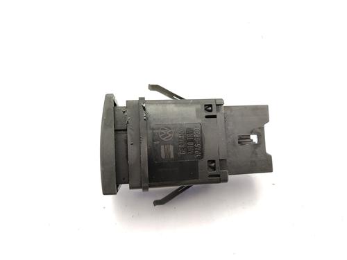 Used Warning switch Warning switch VW POLO IV (9N_, 9A_) 1.4 TDI (75 hp) 23739456 23739456