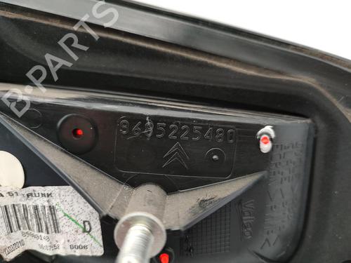 right-tailgate-light-citroen-c3-ii-sc_-2009-23749929 main image