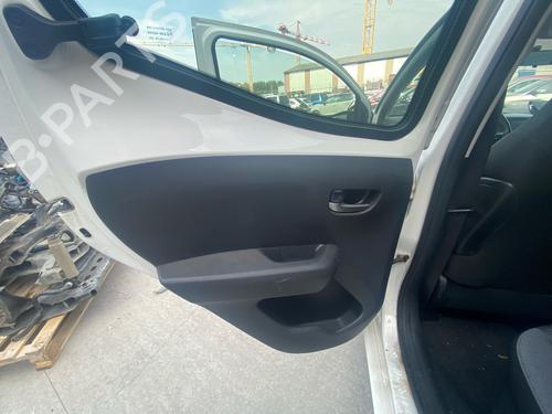 Instrumentbræt TOYOTA AYGO (_B4_) 1.0 VVTi (KGB40) | BP37451111C46 - Image 46