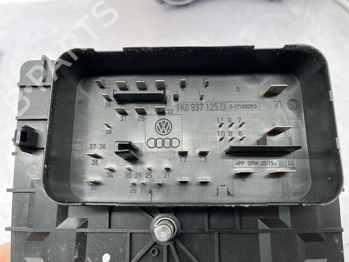 Used Electronic module Electronic module VW GOLF VI (5K1) 2.0 TDI (110 hp) 40222488 40222488