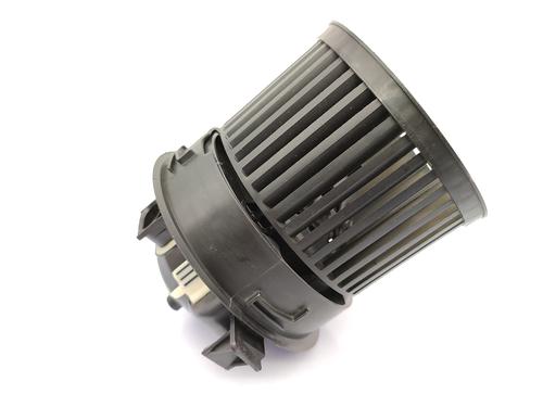 Heater blower motor CITROËN C3 Picasso (SH_) 1.4 VTi 95 (SH8FSC, SH8FP0, SH8FP6) | BP23755246M62