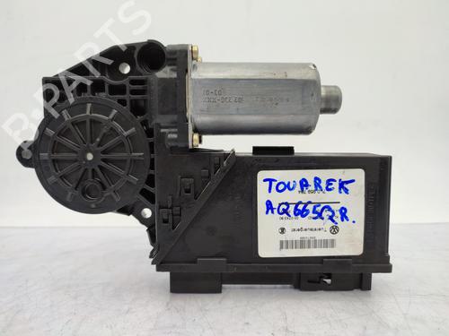 Rudehejsemotor bagstkærm højre VW TOUAREG (7LA, 7L6, 7L7) 2.5 R5 TDI (174 hp) 23685356