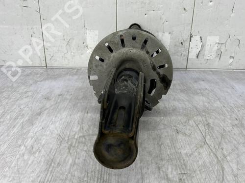 Used Right front shock absorber Right front shock absorber PEUGEOT 308 II (LB_, LP_, LW_, LH_, L3_) 1.2 THP 130 (131 hp) 31583586 31583586