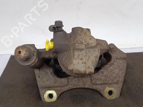 Used Left front brake caliper Left front brake caliper FIAT PUNTO (176_) 60 1.2 (176AP, 176AR, 176AQ, 176BB) (60 hp) 23676977 23676977