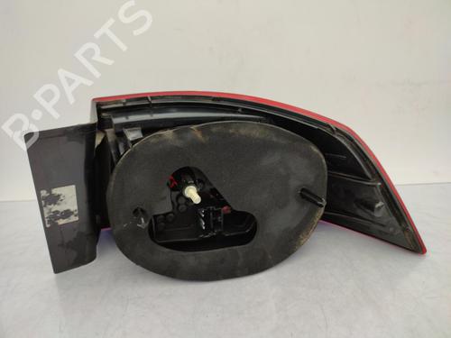 Venstre Baklys Venstre Baklys RENAULT LAGUNA II (BG0/1_) 2.0 16V (BG00, BG0K, BG0P, BG0W) (135 hp) 23702794 23702794