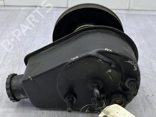 Used Steering pump RENAULT MEGANE I Coach (DA0/1_) 1.6 e (DA0F) (90 hp) 23674337