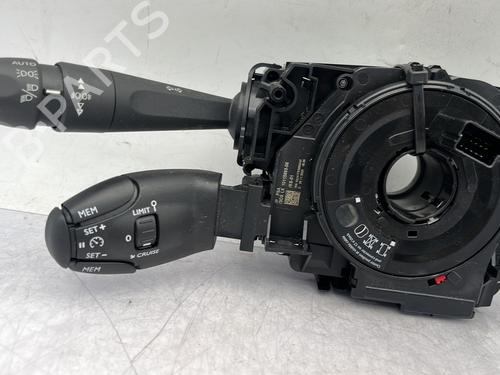 Used Steering column stalk Steering column stalk CITROËN C3 III (SX) 1.2 THP 110 (SXHNPS, SXHNZT, SXHNZ6) (110 hp) 30735963 30735963