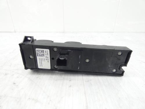 Used Switch Switch RENAULT LAGUNA II (BG0/1_) 1.9 dCi (BG08, BG0G) (120 hp) 23672235 23672235