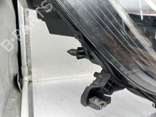 Right headlight RENAULT MEGANE IV Hatchback (B9A/M/N_) 1.6 dCi 165 | BP32263329C29