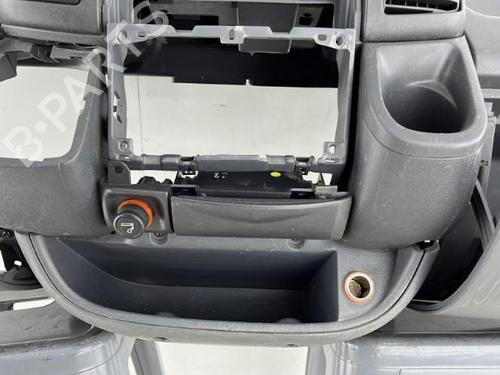 Dashboard CITROËN JUMPER I Van (244) 2.2 HDi | BP23752173C46  - Image 9