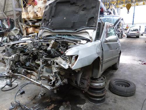 Used Parts PEUGEOT 306 Hatchback (7A, 7C, N3, N5) 1.8 (101 hp) 2311257