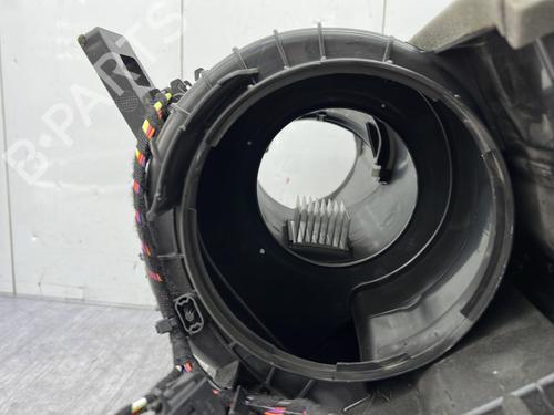 Used Heater matrix box Heater matrix box PEUGEOT 208 II (UB_, UP_, UW_, UJ_) 1.2 PureTech 100 (101 hp) 27318906 27318906