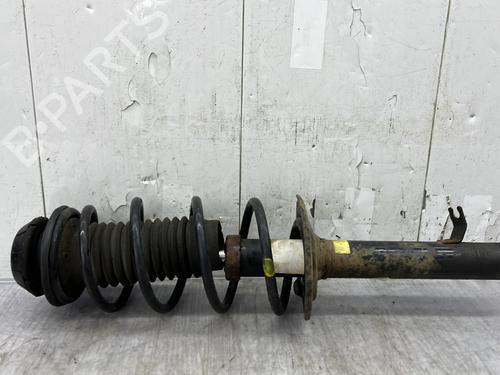 Høyre foran støtdemper TOYOTA AYGO (_B1_) 1.4 D-4D (WNB10_, WNB10R) (54 hp) 32667470