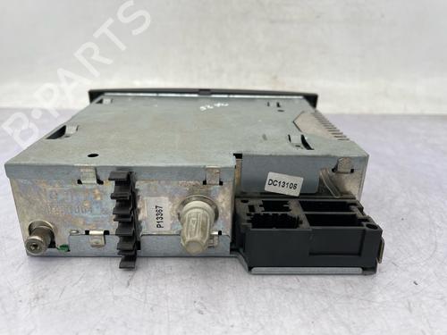 radio-renault-clio-iii-grandtour-kr01_-2007-36372484 main image