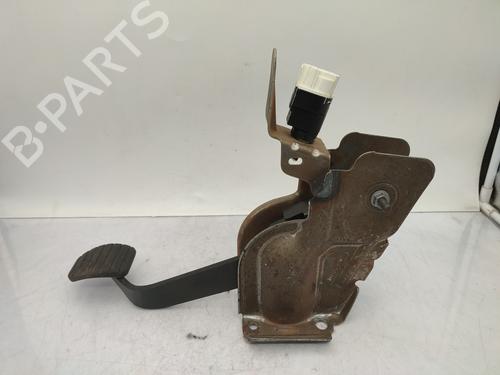 Used Break pedal DACIA DUSTER (HS_) 1.5 dCi (109 hp) 25027935