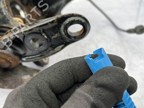 Left front steering knuckle MINI MINI (R56) Cooper D | BP26878943M25 - Image 2