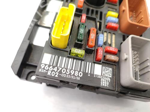 Used Electronic module PEUGEOT 407 Coupe (6C_) 2.7 HDi (204 hp) 23719597