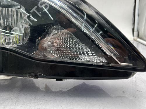 Right headlight PEUGEOT 308 II (LB_, LP_, LW_, LH_, L3_) 1.5 BlueHDi 130 | BP29839390C29