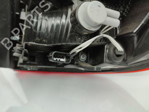 Used Left taillight Left taillight RENAULT CLIO V (B7_) 1.0 TCe 90 (B7MT) (91 hp) 27699596 27699596