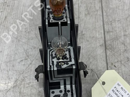 Used Lamp holder RENAULT SCÉNIC II (JM0/1_) 1.5 dCi (JM0F) (82 hp) 23703764