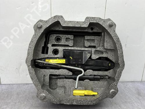 Used Jack Kit PEUGEOT 407 (6D_) 2.0 HDi (6DRHRH) (140 hp) 23757895
