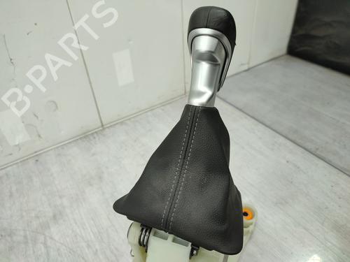 Used Gear lever Gear lever KIA RIO IV (YB, SC, FB) 1.0 T-GDI 100 Eco-Dynamics+ (101 hp) 24361174 24361174