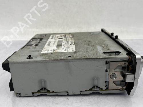 radio-renault-megane-iii-hatchback-bz01_-b3_-2008-26707703 main image
