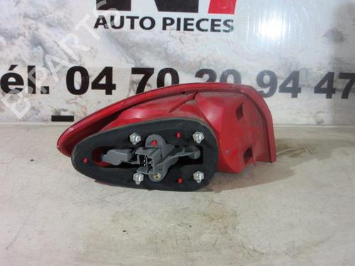 right-tailgate-light-alfa-romeo-147-937_-2000-2001-2002-2003-2004-2005-2006-2007-2008-2009-2010-23667648 main image