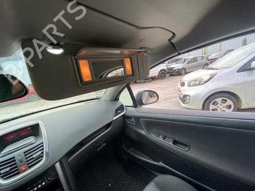 Used Right sun visor Right sun visor 37418969 37418969
