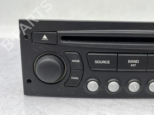 Used Radio Radio PEUGEOT 5008 (0U_, 0E_) 2.0 HDi 150 / BlueHDi 150 (150 hp) 23683372 23683372