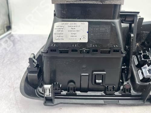 Air vent RENAULT KADJAR (HA_, HL_) 1.3 TCe 160 (HLNC) | BP37079322I21 - Image 2