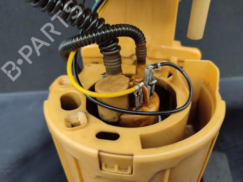 Used Fuel pump VW TOURAN (1T1, 1T2) 1.9 TDI (100 hp) 23743273
