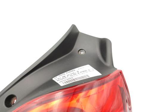 Right taillight RENAULT CLIO III (BR0/1, CR0/1) 1.2 16V (BR0P, CR0P) | BP23752915C35 