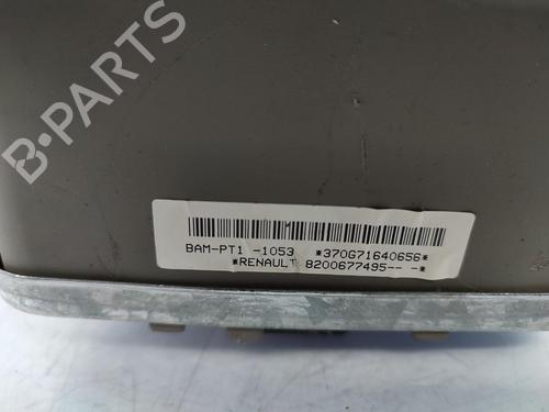 Used Driver airbag RENAULT CLIO III (BR0/1, CR0/1) 1.2 16V (BR0P, CR0P) (101 hp) 23721599