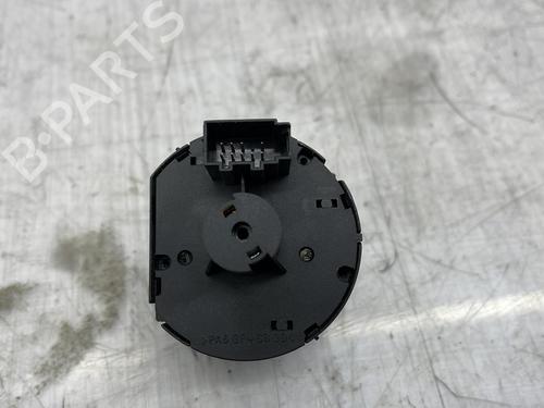 Used Headlight switch VW GOLF VII (5G1, BQ1, BE1, BE2) 2.0 GTD (184 hp) 23702940